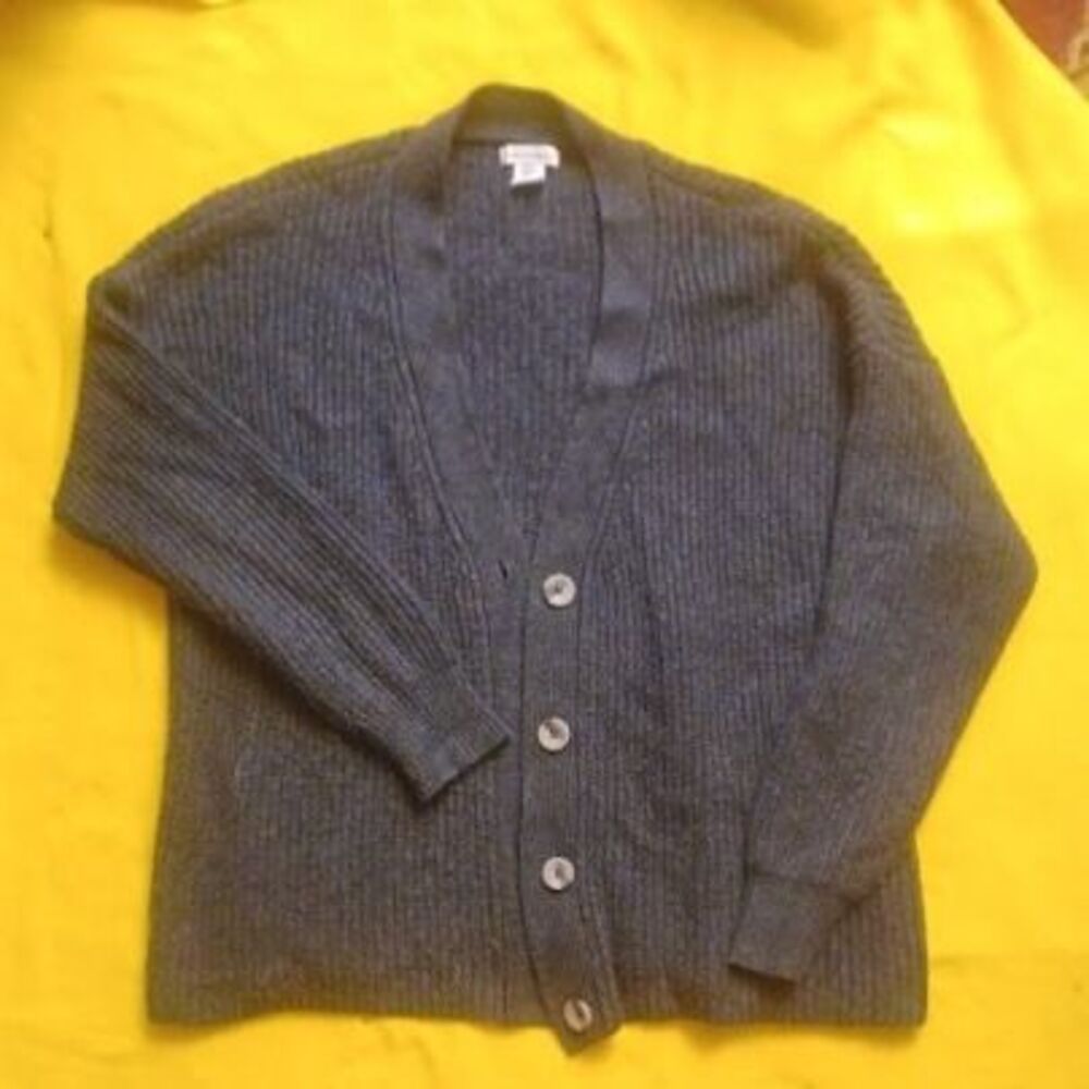 cupcakes and cashmere ribbed knit button-front cardigan Size XL